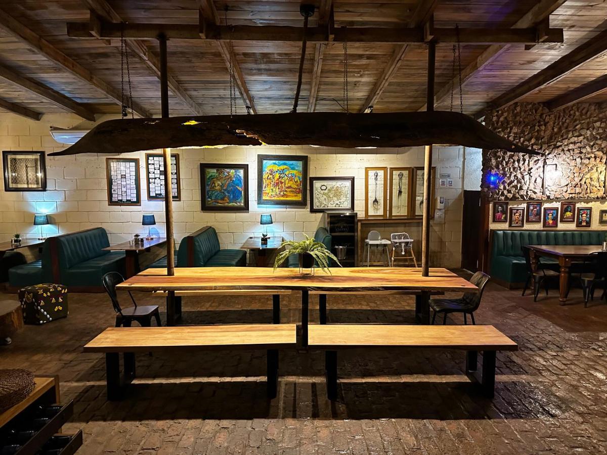 Bougainvilla Boutique Hotel & Restaurant Лубумбаши Экстерьер фото