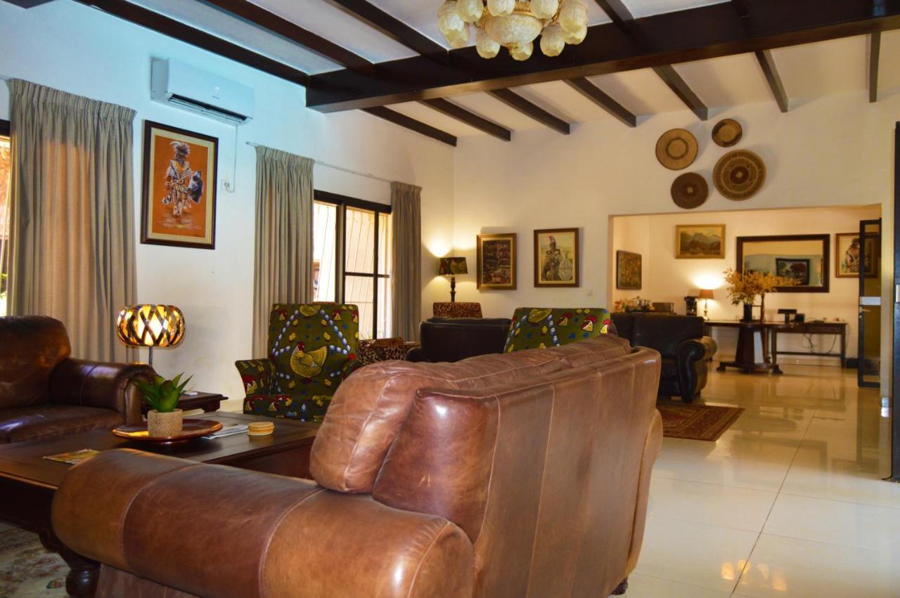 Bougainvilla Boutique Hotel & Restaurant Лубумбаши Экстерьер фото