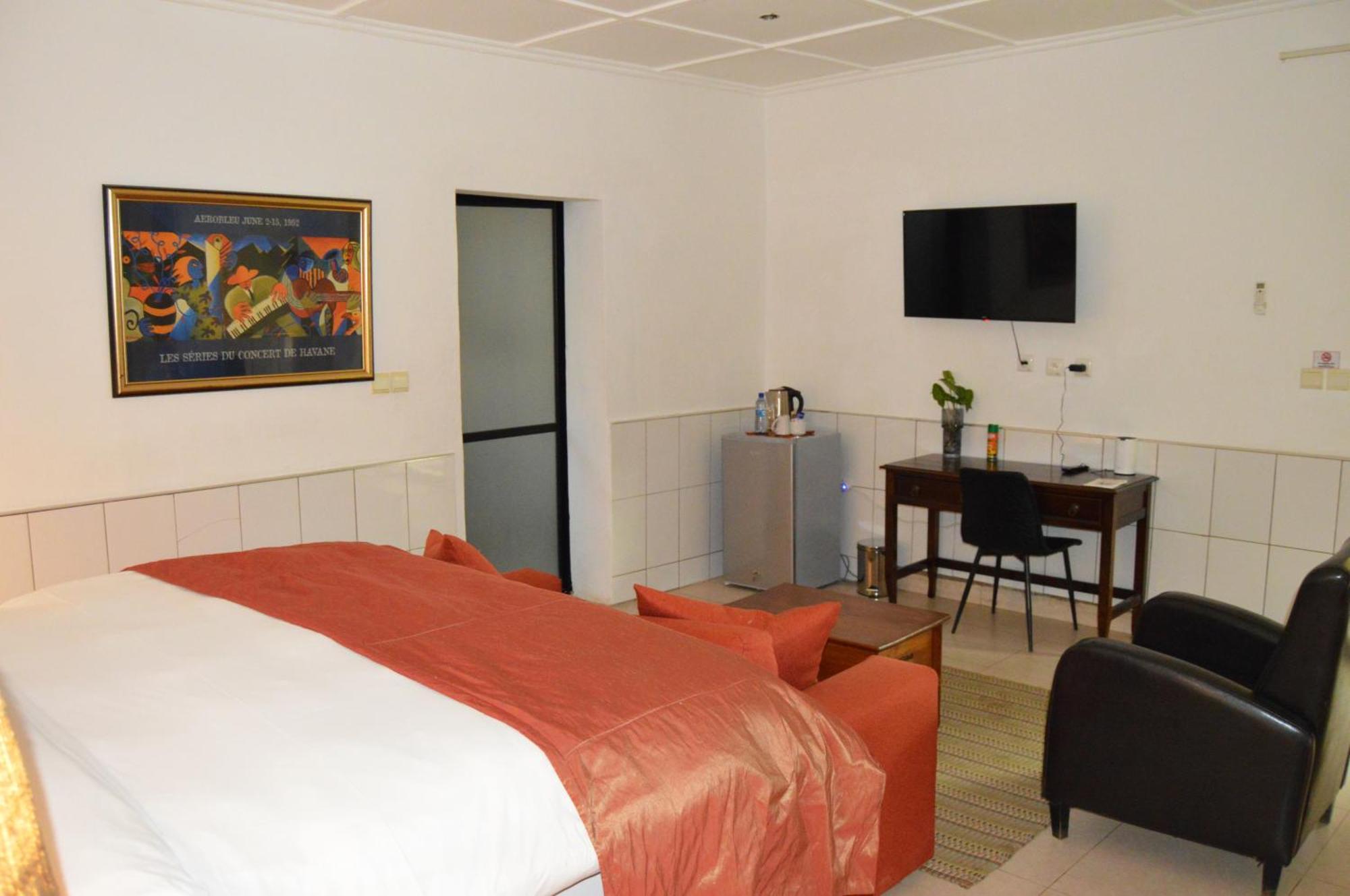 Bougainvilla Boutique Hotel & Restaurant Лубумбаши Экстерьер фото