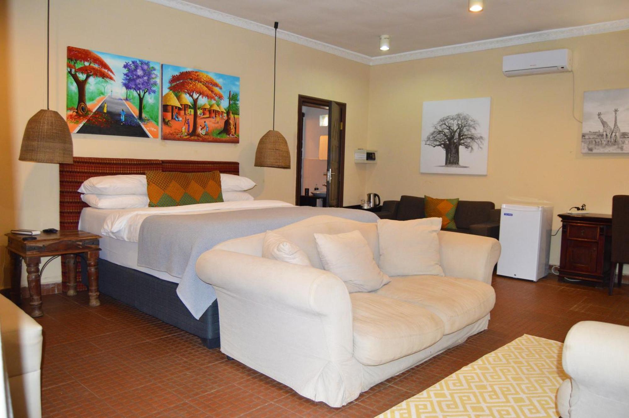 Bougainvilla Boutique Hotel & Restaurant Лубумбаши Экстерьер фото