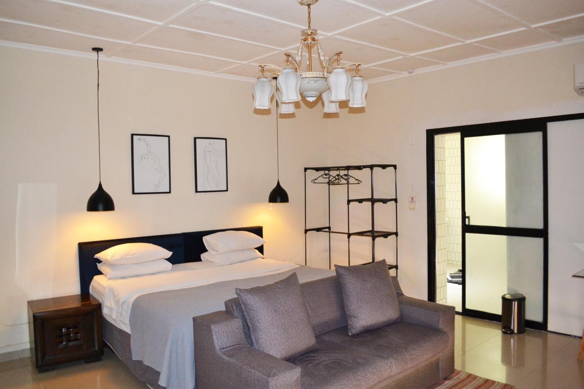 Bougainvilla Boutique Hotel & Restaurant Лубумбаши Экстерьер фото